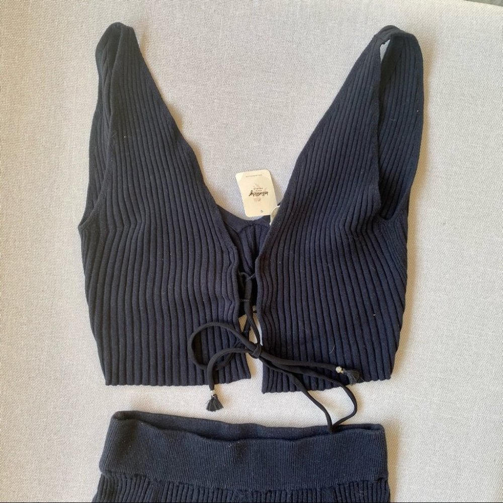 New Free People Intimately 2 piece knit set - Picture 5 of 9